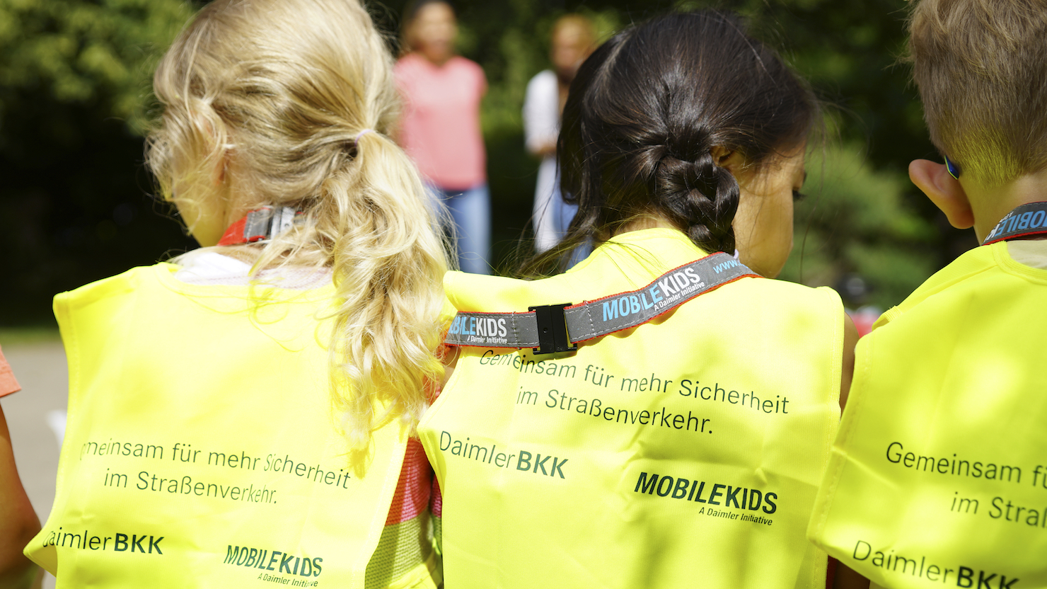 Kinder mit Warnwesten - MobileKids